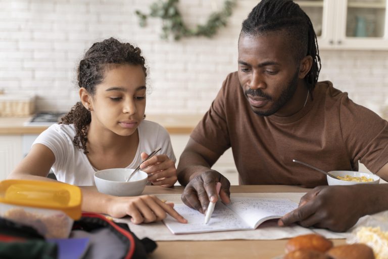Perfil das Famílias na Escolha da Educação: Prioridades e Valores